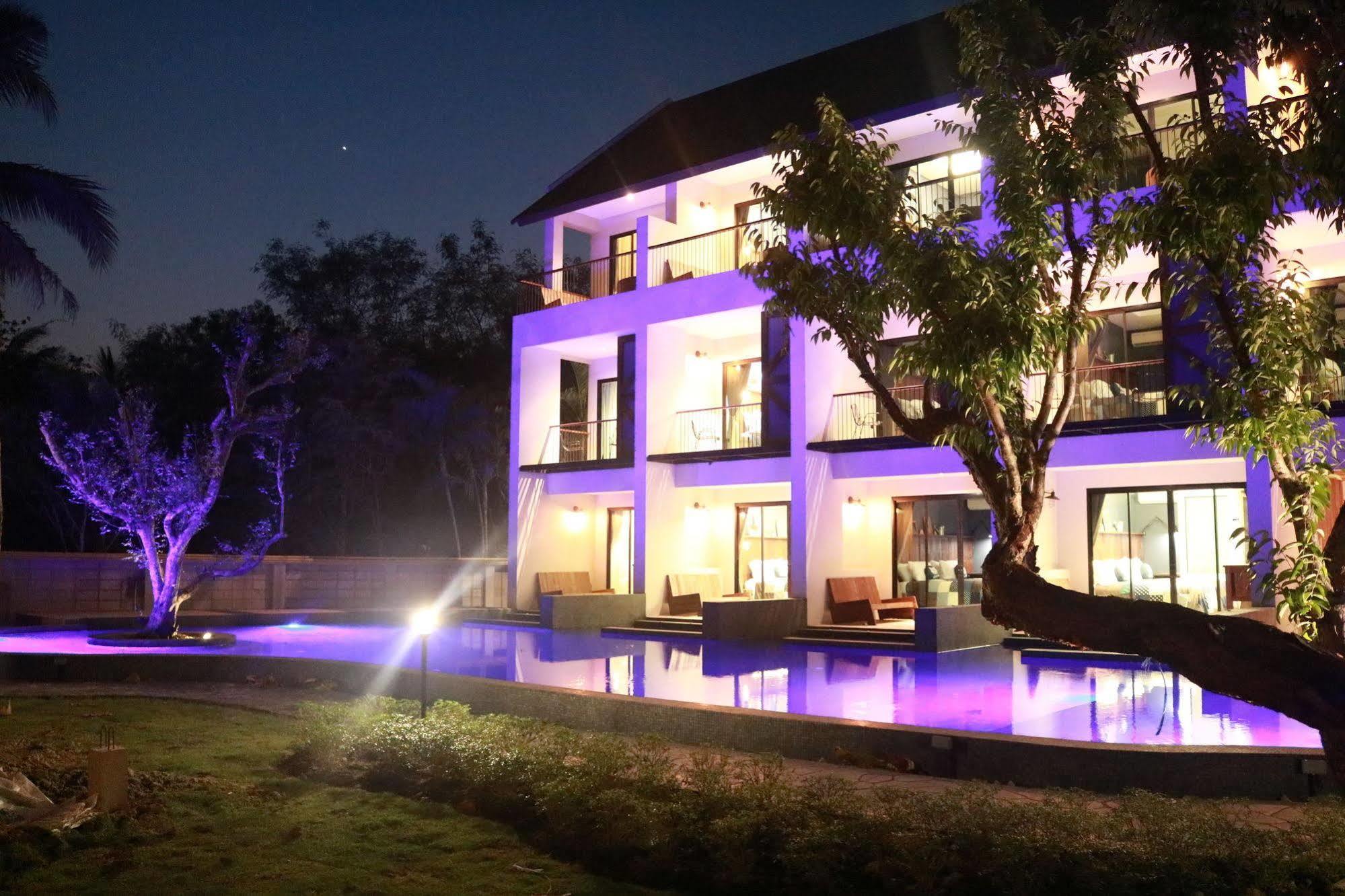 Pawtel Hotel Мае Рим Екстериор снимка